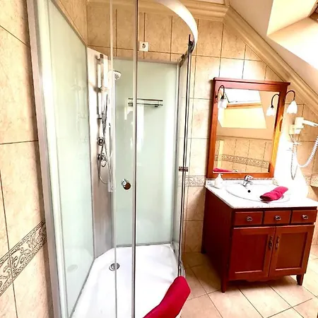 Отель Hattyu Belvarosi Vendeghaz 2 *