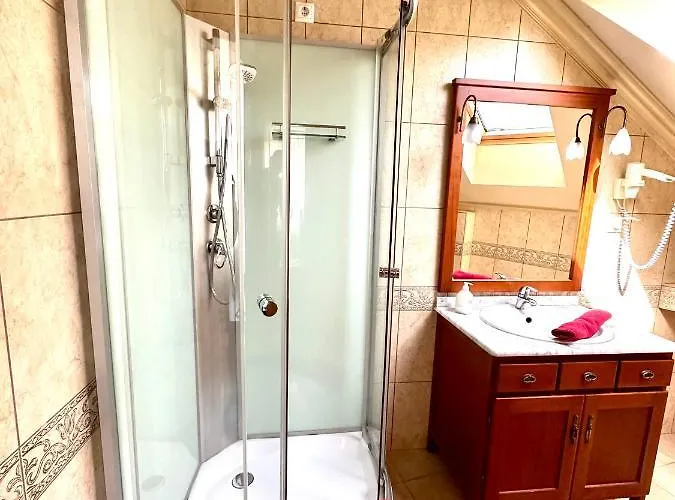 Hotel Hattyu Belvarosi Vendeghaz 2 *